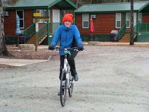 woman on a bike, woman riding a bike, bicycling, biking, recreational riding, cycling, winter cycling, winter biking